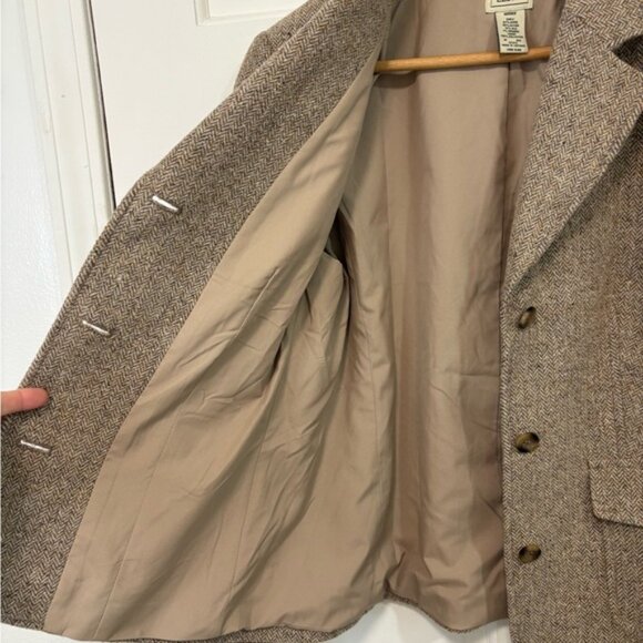 L.L. Bean Women’s Tan Herringbone Tweed Wool-Silk Blazer Jacket 3 Button Sz M - Picture 8 of 16